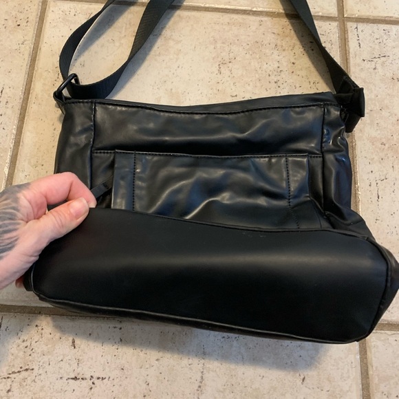 Bench Black Faux Leather Crossbody Messenger Bag - Picture 6 of 11